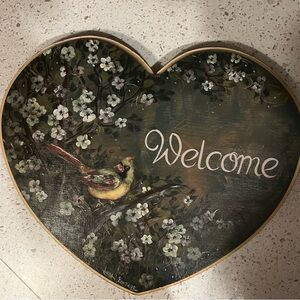 Hand painted heart shaped wooden welcome sign